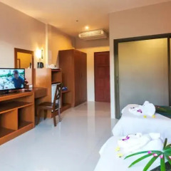 Отель Kata Noi Resort 3* Улучшенный номер с двуспальной кроватью фото 11