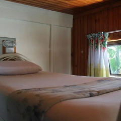 Отель Bamboo Backpackers Кровать в общем номере фото 9