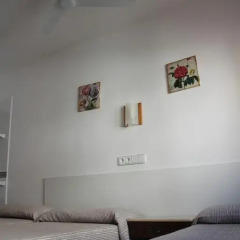 Отель Hostal Las Nieves Стандартный номер с различными типами кроватей (общая ванная комната) фото 33