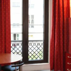 Отель Hôtel Des Halles Париж комната для гостей фото 4