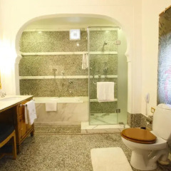 Отель The Raj Palace (Small Luxury Hotels of the World) 5* Номер Делюкс с различными типами кроватей фото 2