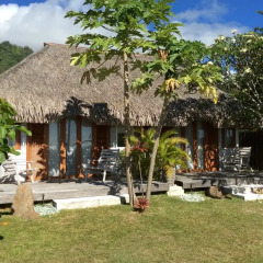 Отель Moorea Beach Lodge бассейн