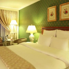 Отель Regency Palace Amman 5* Улучшенный номер с различными типами кроватей фото 4