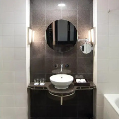 Отель Sheraton Tirana 5* Номер Делюкс фото 4