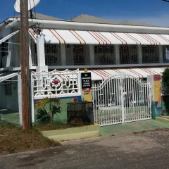 Отель Paradise Place парковка