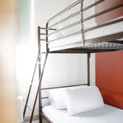 Отель Restup London Кровать в общем номере фото 30