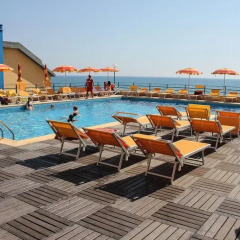 Отель Grand Hotel Dei Cesari Dependance Италия, Анцио - отзывы, цены и фото номеров - забронировать отель Grand Hotel Dei Cesari Dependance онлайн бассейн фото 3