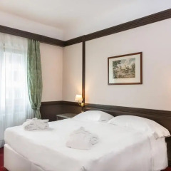 Hotel Beverly Hills 4* Стандартный номер с различными типами кроватей фото 3