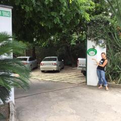 Backpackers Hostel парковка
