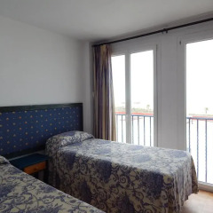 Отель Apartahotel Playa Conil Испания, Кониль-де-ла-Фронтера - отзывы, цены и фото номеров - забронировать отель Apartahotel Playa Conil онлайн комната для гостей фото 2