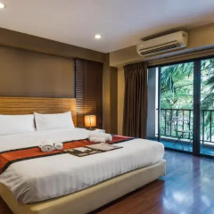 Отель The Cottage Suvarnabhumi 3* Улучшенный номер с двуспальной кроватью фото 10