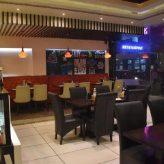 Hotel Godwin Deluxe гостиничный бар