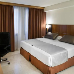 Отель Catalonia Barcelona Golf 3* Улучшенный номер с 2 отдельными кроватями фото 2