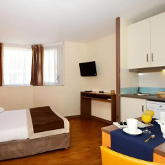 Отель Odalys - Appart'Hotel Les Félibriges Франция, Канны - отзывы, цены и фото номеров - забронировать отель Odalys - Appart'Hotel Les Félibriges онлайн в номере фото 2
