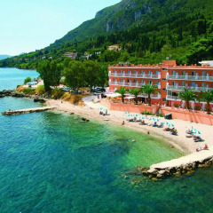 Отель Corfu Maris Hotel Греция, Корфу - отзывы, цены и фото номеров - забронировать отель Corfu Maris Hotel онлайн пляж фото 2