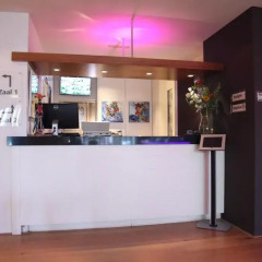 City Hotel интерьер отеля