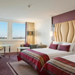 Отель Hilton Vienna Danube Waterfront 4* Стандартный семейный номер с двуспальной кроватью фото 3