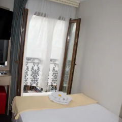 Hotel Melita 3* Стандартный номер с двуспальной кроватью фото 11