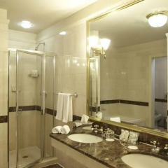 Avalon Hotel 4* Люкс с различными типами кроватей фото 6
