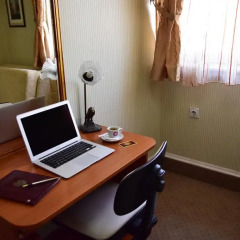 Hotel Lav 3* Номер категории Эконом с двуспальной кроватью