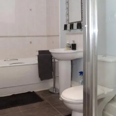 Апартаменты Langton Court Apartment ванная
