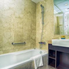 Отель Key One Homes Botanica Tower ванная