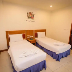 Отель Fulla Place 3* Улучшенный номер с 2 отдельными кроватями фото 4
