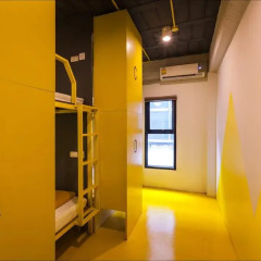 Отель Fulfill Phuket Кровать в общем номере фото 9