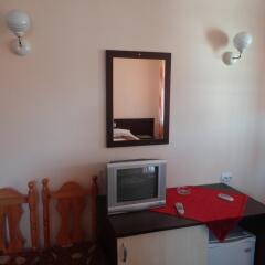 Отель Guest House Lazur Болгария, Аврен - отзывы, цены и фото номеров - забронировать отель Guest House Lazur онлайн удобства в номере