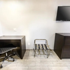 Отель Hollywood Inn Express LAX 2* Стандартный номер с различными типами кроватей фото 5