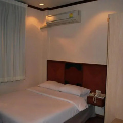 Suriwongse Hotel 3* Номер Делюкс с различными типами кроватей фото 8