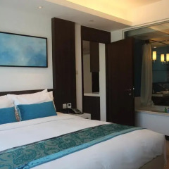 Отель Auberge Discovery Bay Hong Kong 4* Люкс с двуспальной кроватью