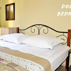 Отель Red Fox Guesthouse Стандартный номер с двуспальной кроватью (общая ванная комната) фото 4