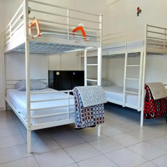 Lisbon Cosy Hostel Кровать в общем номере с двухъярусной кроватью фото 14