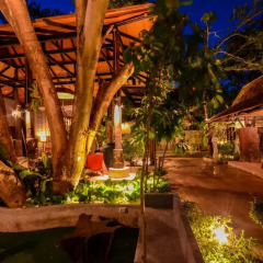 Отель Ananta Thai Pool Villas Resort Phuket гостиничный бар