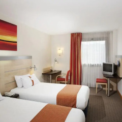 Отель Holiday Inn Express Barcelona - Molins de Rei 3* Стандартный номер с различными типами кроватей фото 2