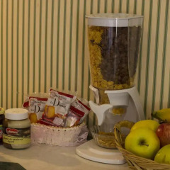 Отель Rumariya Rooms Hostel Италия, Рим - отзывы, цены и фото номеров - забронировать отель Rumariya Rooms Hostel онлайн питание