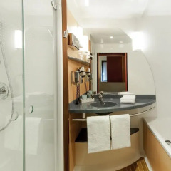 Отель Novotel Suites Geneve Aeroport 4* Улучшенный люкс с различными типами кроватей