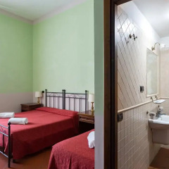 Отель Domus Sessoriana 3* Стандартный номер с двуспальной кроватью фото 5