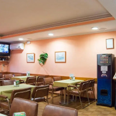 Отель Hostal Horizonte Ес-Кастель гостиничный бар