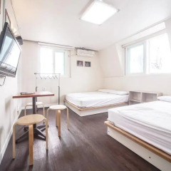 Хостел Itaewon Inn Стандартный номер с 2 отдельными кроватями фото 8