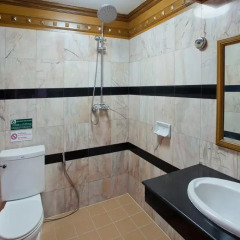 Отель Patong Beach Bed and Breakfast 2* Стандартный номер с разными типами кроватей фото 10