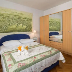Апартаменты Apartment See Everlasting Split сейф в номере