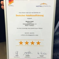 Skyline Hotel 4* Стандартный номер с двуспальной кроватью фото 4