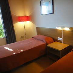 Отель Aparthotel Comtat Sant Jordi удобства в номере