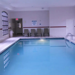 Отель Staybridge Suites Columbus-Airport бассейн
