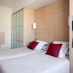 Отель Aparthotel Silver 3* Номер Комфорт с различными типами кроватей фото 14