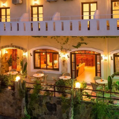 Floral Hotel