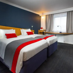 Отель Holiday Inn Express Glasgow City Centre Riverside 3* Стандартный номер с 2 отдельными кроватями фото 4
