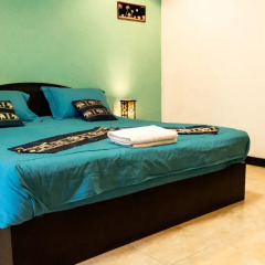 Отель Patong Bay Guesthouse 2* Улучшенный номер с различными типами кроватей фото 16